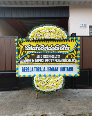Papan Bunga Duka di Tobololo