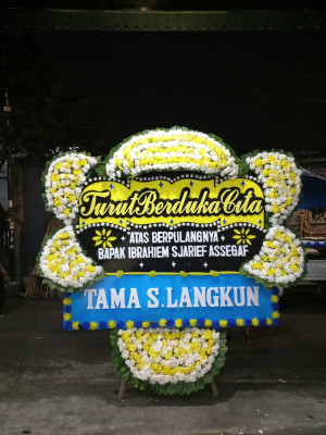 Papan Bunga Duka di Tobololo